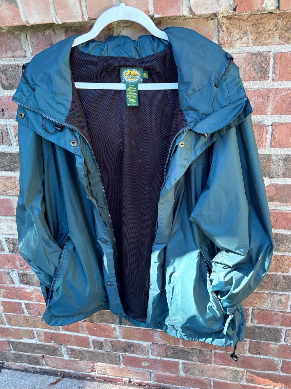 Cabelas Woman’s XL Packable Full Zip Rain Parka Mesh Lining With Hood